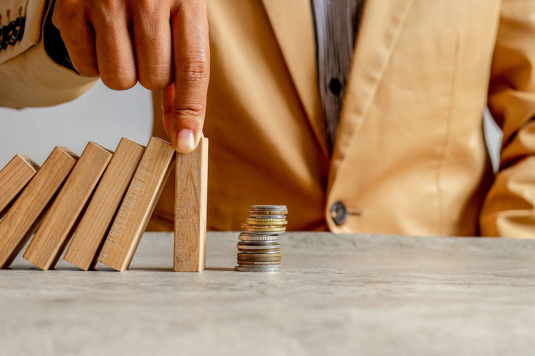 Risks derail weath strat